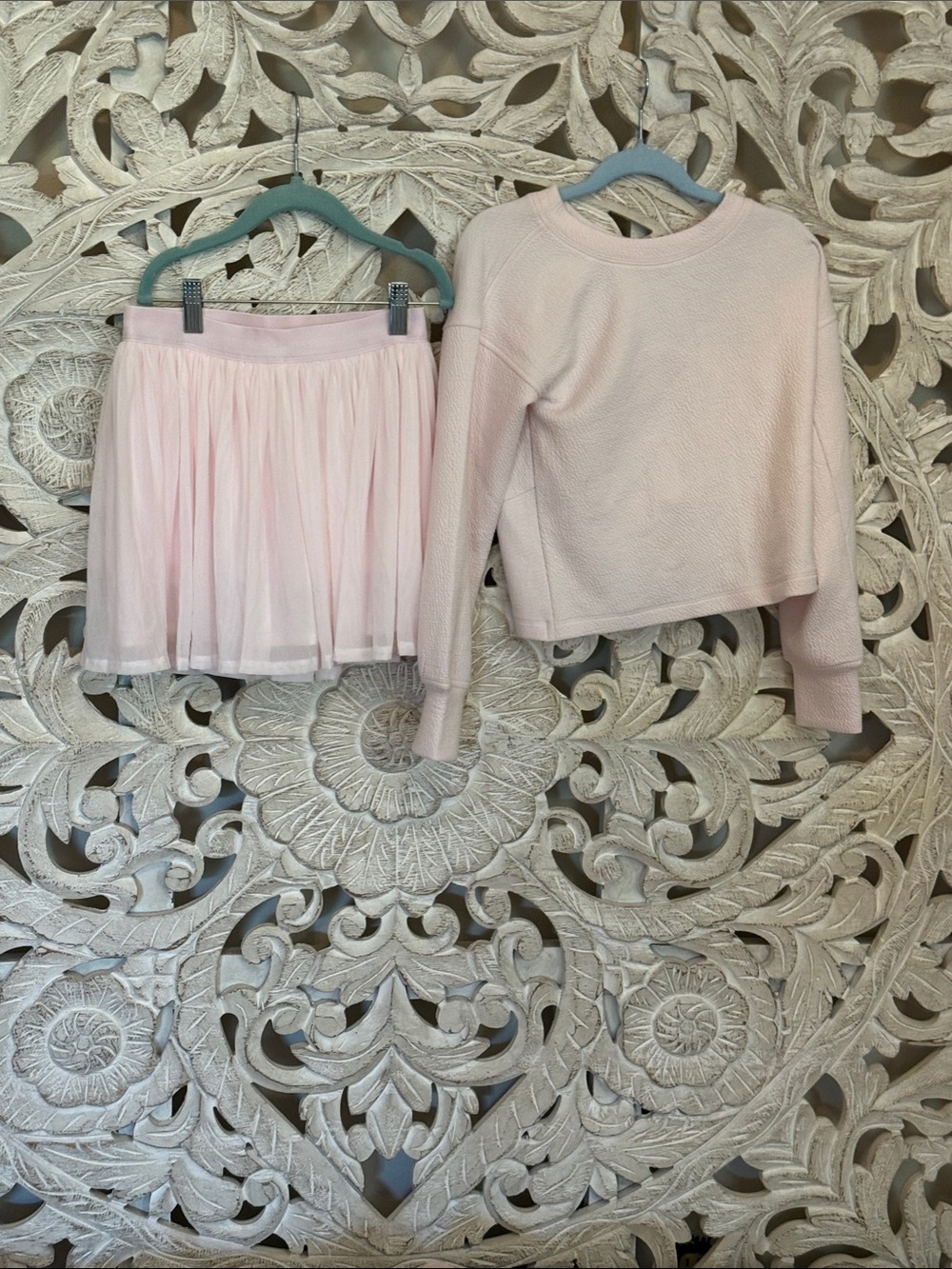 abercrombie kids Light Pink Sweatshirt & Tulle Skirt Set